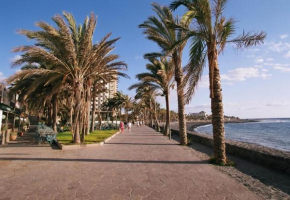Vista al mar azul in Tajinaste, Playa De Las Américas